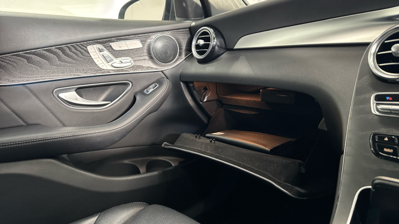 Mercedes-Benz GLC 220d 4Matic AMG Line Premium 5dr 9G-Tronic Diesel Estate